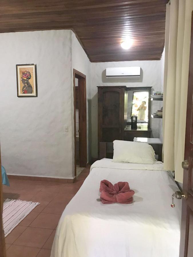 Casa Caribbean Coconut Hotel Cahuita Buitenkant foto